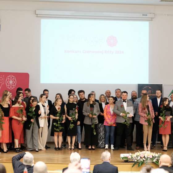 Julia Opalińska laureatką konkursu o laur Czerwonej Róży! - 17