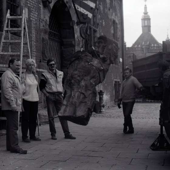 Zdjęcie Rycerza z fasady Wielkiej Zbrojowni, 1987 [XIX/9/139]