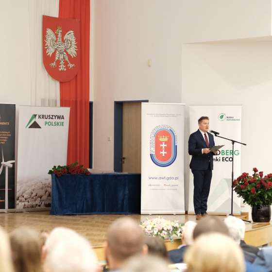 Julia Opalińska laureatką konkursu o laur Czerwonej Róży! - 13