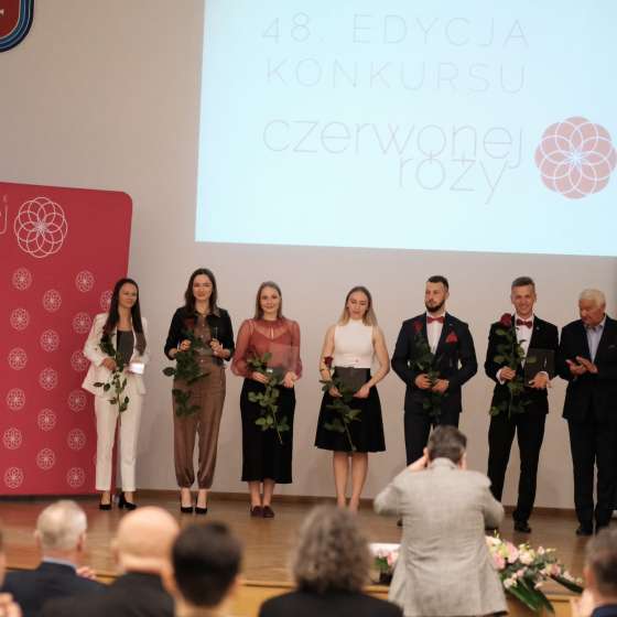 Julia Opalińska laureatką konkursu o laur Czerwonej Róży! - 20