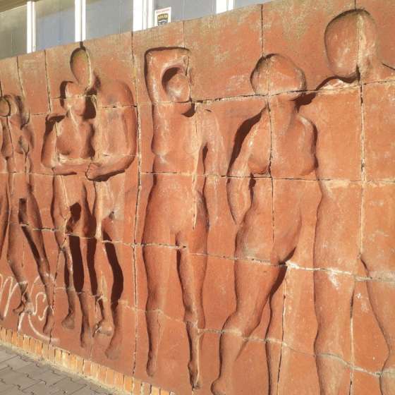 Płaskorzeźba ceramiczna, Gdańsk Żabianka, Swietłana Zerling