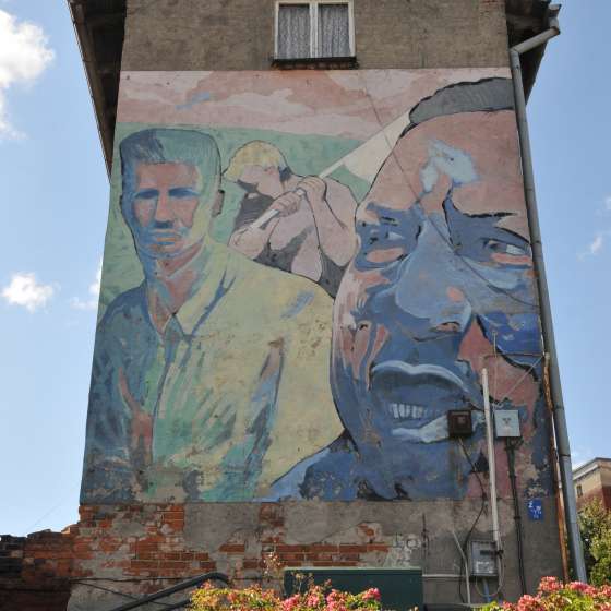„Martin Luther King” – mural, elewacja kamienicy; Gdańsk