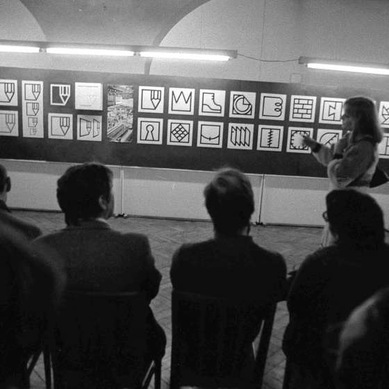 Obrony prac dyplomowych na Wydziale Malarstwa – Katedrze Grafiki Użytkowej, 1982-1984 [I/97/29]