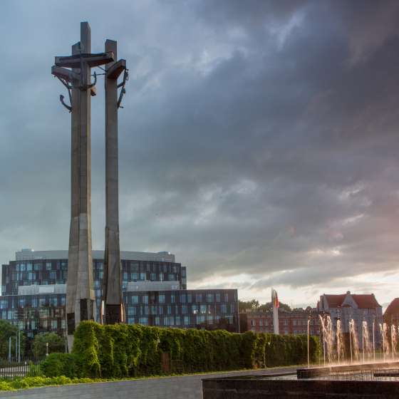 Pomnik Poległych Stoczniowców 1970 wraz z otoczeniem; Gdańsk