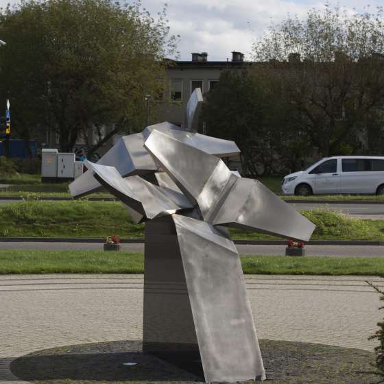 „Awiator” – rzeźba plenerowa; Gdańsk