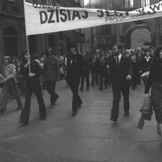 Juwenalia studenckie w Gdańsku, studenci PWSSP, ul. Długa [II/127/24]