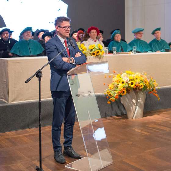 Wojciech Malajkat - KOMPROMIS W SZTUCE