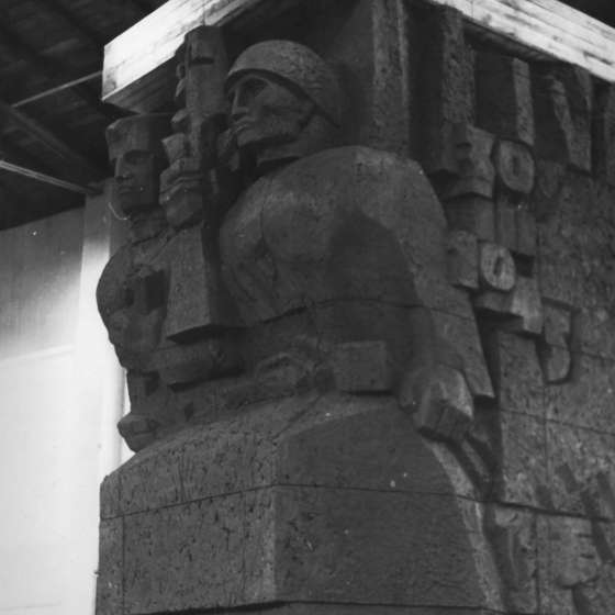Fragment modelu pomnika - płaskorzeźba z górnej części; 1964-1966; I/A/3/35