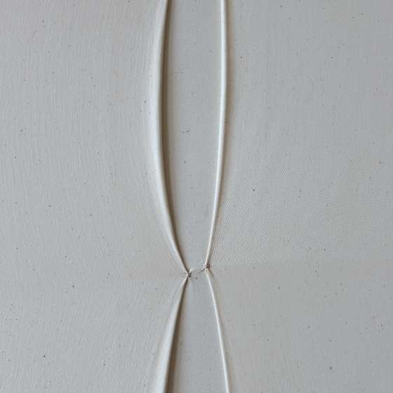 Szczelina (detal), 150x100 cm, płótno bawełniane, nici, 2022