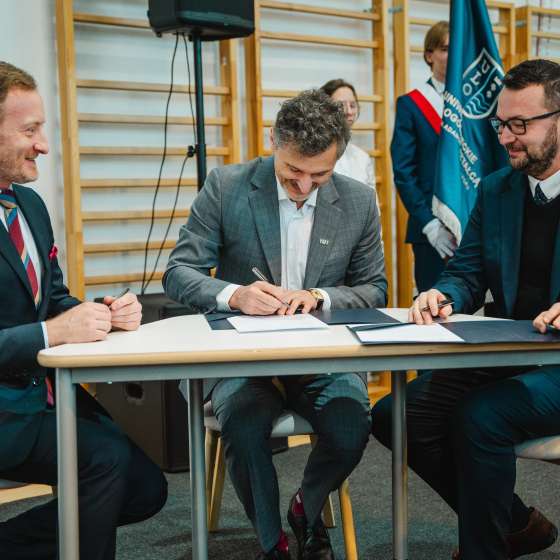 Współpraca ASP z Uniwersyteckim Liceum Ogólnokształcącym im. Pawła Adamowicza