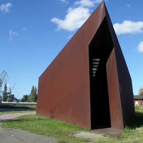 „Bramy” - realizacja rzeźbiarska, wystawa „Drogi do wolności”; Gdańsk
