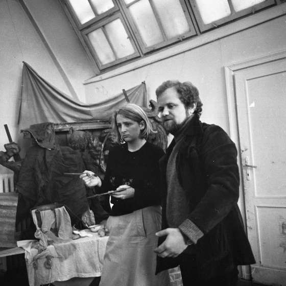 Profesor Hugon Lasecki w czasie zajęć, 1980 [II/190/14] 