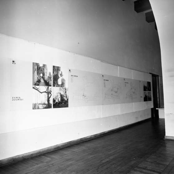 Wystawa prac dyplomowych. Wydział Architektury, lata 80. [I/11/6]