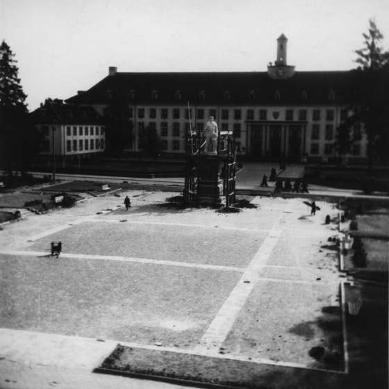 Pomnik Wdzięczności Armii Radzieckiej - montaż; Koszalin; 1954; I/A/1/36
