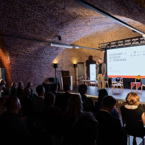 Event biznesowy w formule koktajlowej dla 150 osób