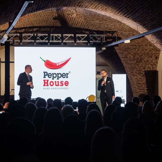 Event biznesowy w formule koktajlowej dla 150 osób