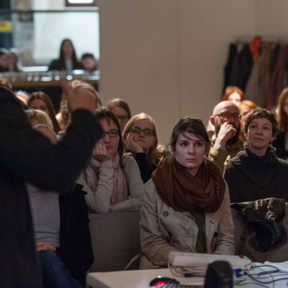 Sympozjum | Koniec książki