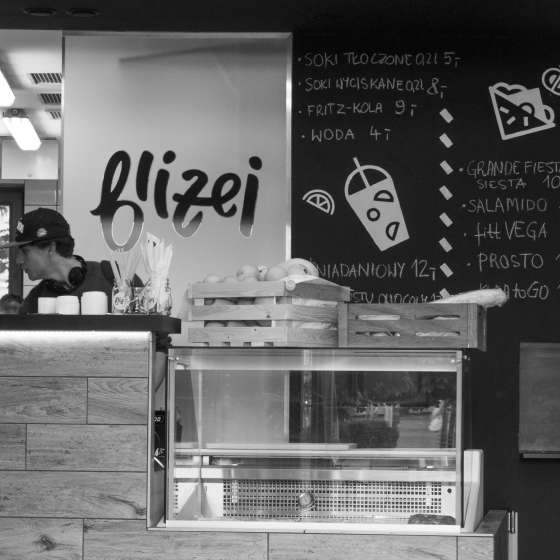 Identyfikacja wizualna restauracji „bliżej”; Gdynia