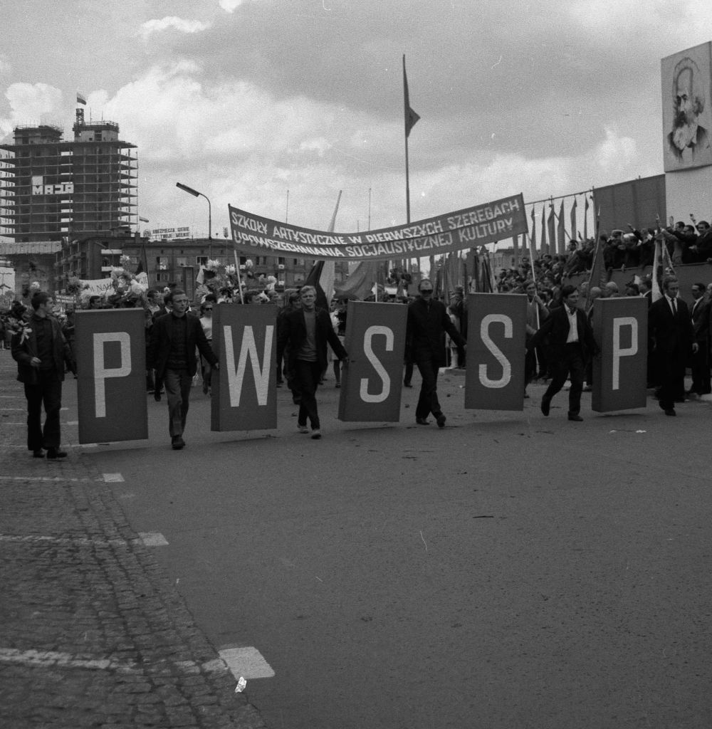 PWSSP w pochodach pierwszomajowych