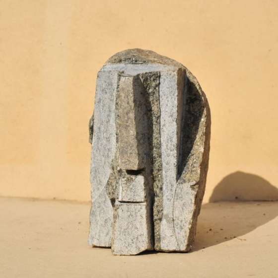 Głowa, rzeźba, granit