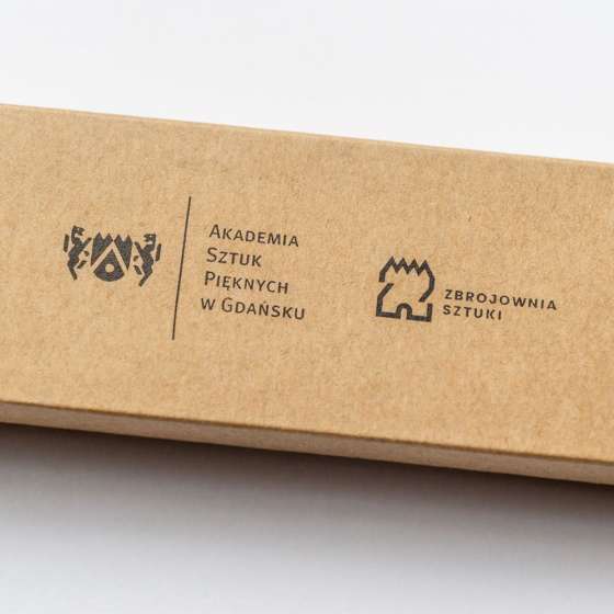 Znak podstawowy Akademii Sztuk Pięknych w Gdańsku – projekt znaku graficznego wraz z częścią literniczą