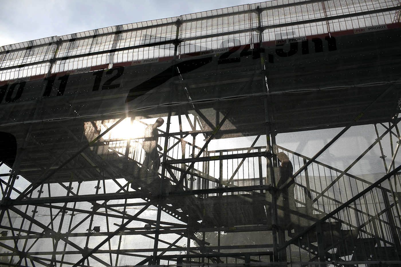 Dramatic Architectures Theatre and Performing Arts in Motion / Konferencja 