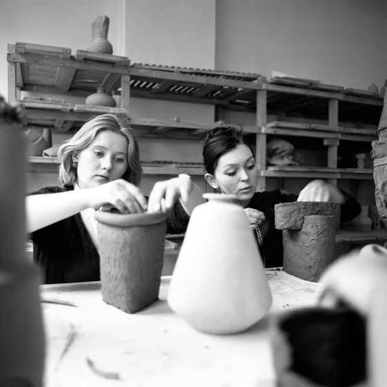 Pracownia ceramiki prof. Hanny Żuławskiej, 1969 [I/37/7]