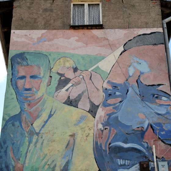 „Martin Luther King” – mural, elewacja kamienicy; Gdańsk