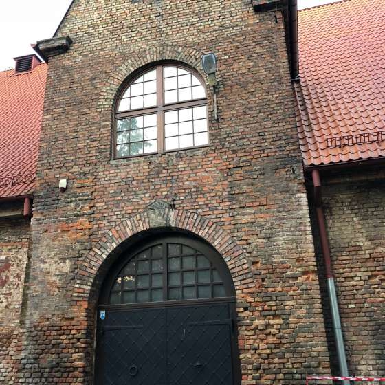 Fragment elewacji wschodniej – część z bramą szczytu poprzecznego przed remontem