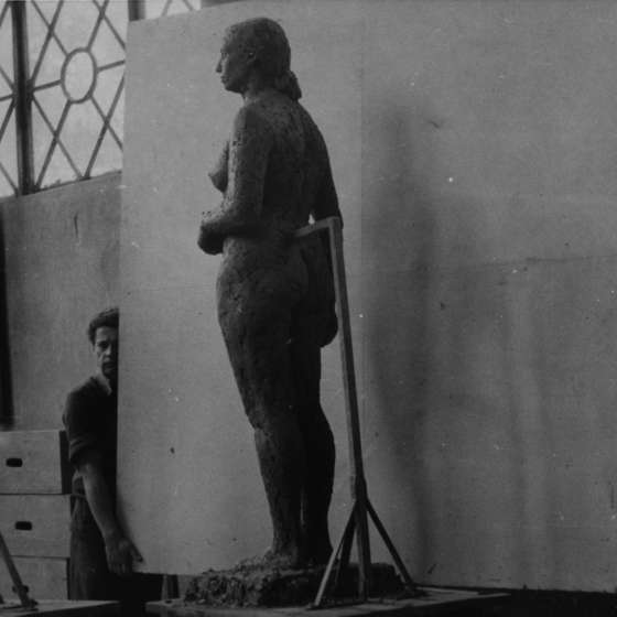 Duża Pracownia Rzeźby, od lewej Stanisław Wakuliński, Franciszek Duszeńko; Sopot; 1947-1948; I/A/1/5