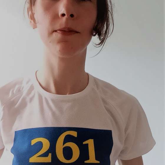 Chwalisz Michalina_K. Switzer, video, obiekt, koszulka sportowa