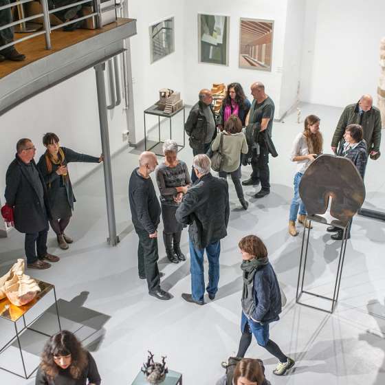 Projekt Skala | Wystawa prac pedagogów Katedry Specjalizacji na Wydziale Rzeźby i Intermediów