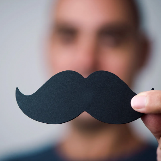 Akademia Sztuk Pięknych w Gdańsku wspiera MOVEMBER – czas zadbać o zdrowie mężczyzn