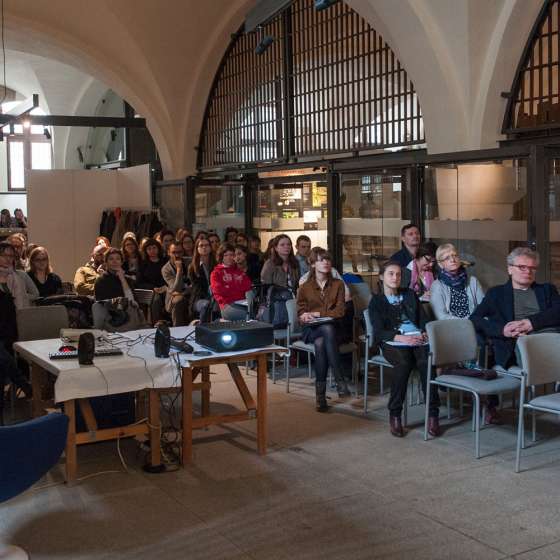 Sympozjum | Koniec książki