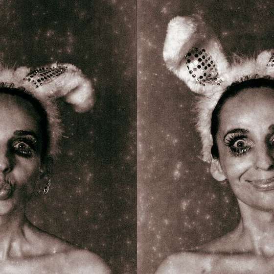 Dziewczęce zabawy, Króliki, negatyw i wydruk cyfrowy