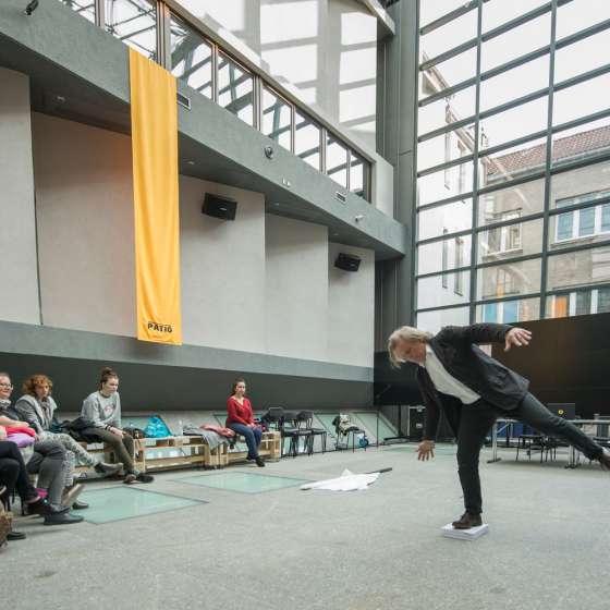 Teoriopraktyka sztuki performance cz.2