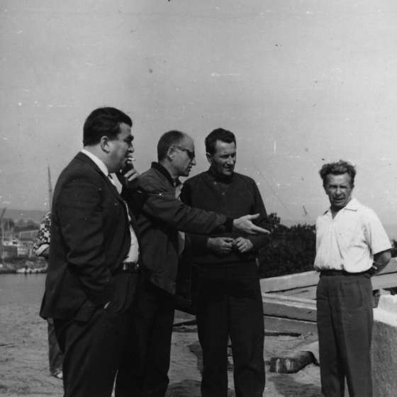 Od lewej Tadeusz Bejm, Franciszek Duszeńko, N.N., N.N., N.N.; Westerplatte; 1964-1966; I/A/3/122