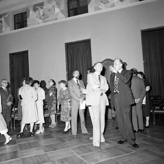 Filharmonia Bałtycka w Bydgoszczy – uroczystość przekazania gobelinów wykonanych w PWSSP w Gdańsku, lata 80. [I/91/11]