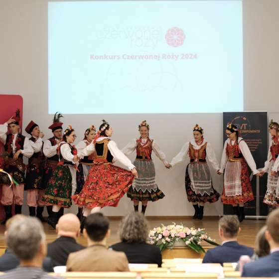 Julia Opalińska laureatką konkursu o laur Czerwonej Róży! - 15