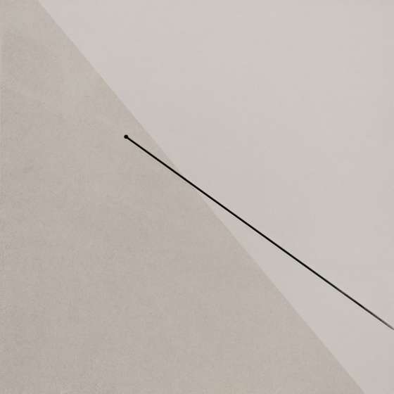 from the cycle: black lines, 2019, praca modułowa, akryl, deska, 35x35cm