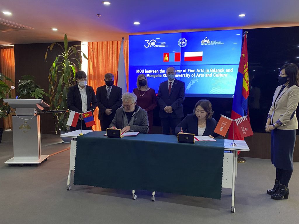 Delegacja ASP w Gdańsku w Mongolii
