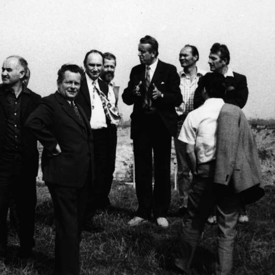 Drugi od lewej Franciszek Duszeńko, reszta osób widocznych na zdjęciu nieznana; Westerplatte; 1964-1966; I/A/3/124
