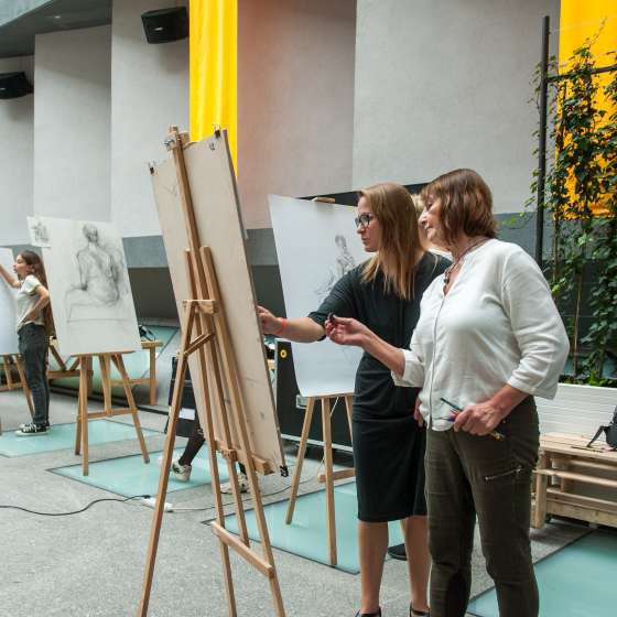 Artystyczna szkoła letnia | Warsztaty z rysunku studyjnego