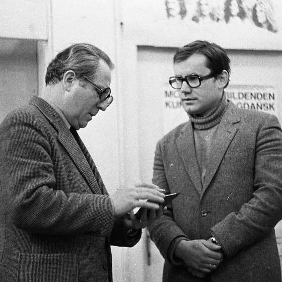 doc. Bohdan Borowski udzielający korekt studentom w PWSSP w Gdańsku
