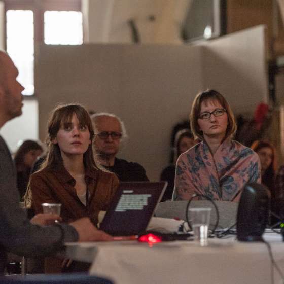 Sympozjum | Koniec książki