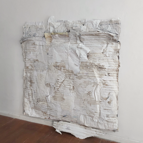 Wielowarstwowość przenicowania, papier z odzysku, akryl, 180x120 cm