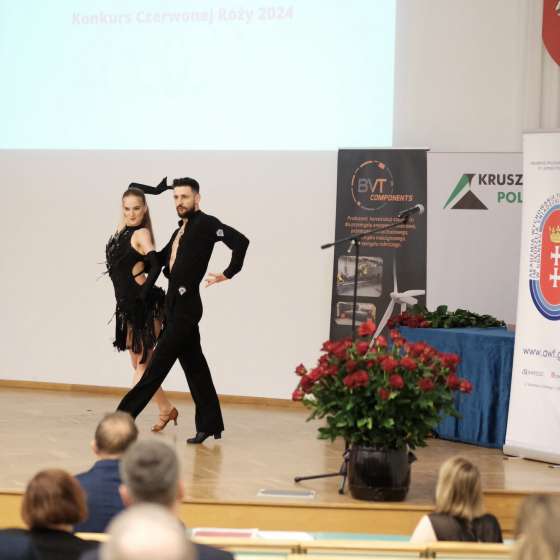 Julia Opalińska laureatką konkursu o laur Czerwonej Róży! - 18