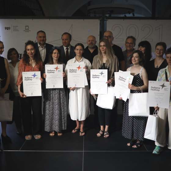 Laureaci 13. edycji ogólnopolskiej wystawy Najlepszych Dyplomów ASP 2021 - 17