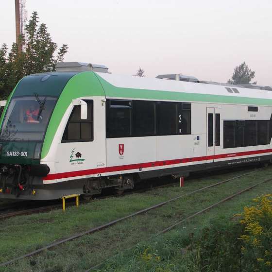 Autobus szynowy 218M, PESA Bydgoszcz – projekt czoła i sylwetki pojazdu. Nagroda Dobry Wzór 2006 r. Przy tej okazji interdyscyplinarny zespół projektowy Marad/PESA otrzymał tytuł Designera Roku 2006. 2005/2006