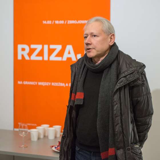 Rzizajn | Na granicy między rzeźbą a dizajnem